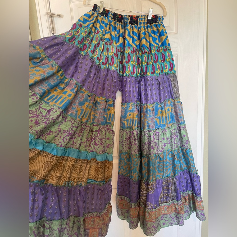 NWOT Super Fun Ordinary Selenophile Luna Tiered Pants